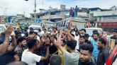 গোলাপগঞ্জ থানার ওসিকে প্রত্যহারের দাবিতে সড়ক অবরোধ