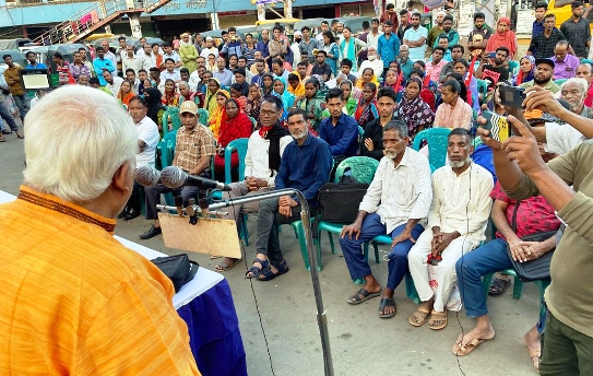 ২০ হাজার টাকা মজুরি নির্ধারণসহ ১১ দফা দাবিতে সিলেটে চা শ্রমিকদের সমাবেশ