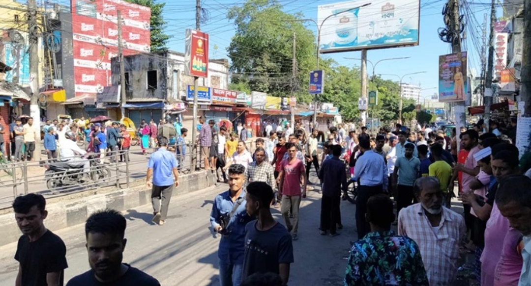 বন্দরবাজারে মুখোমুখি ছাত্রলীগ ও বিএনপি-জামায়াত, ধাওয়া-পাল্টা ধাওয়া