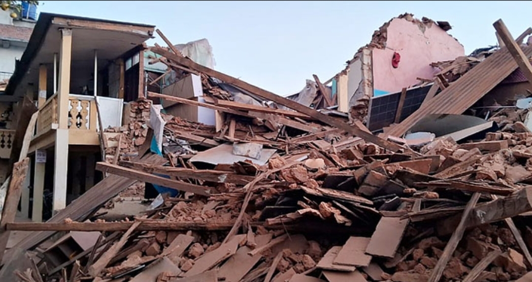নেপালে ৬.৪ মাত্রার শক্তিশালী ভূমিকম্পে নিহত ১২৮