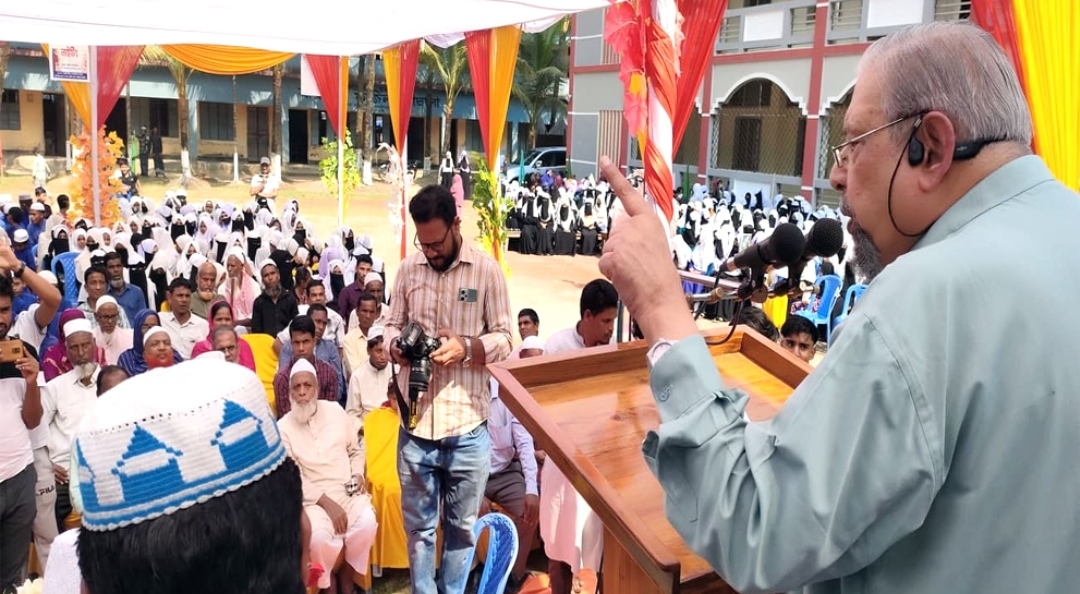 উন্নয়ন অব্যাহত রাখতে নৌকায় ভোট দিন : প্রবাসী কল্যাণমন্ত্রী