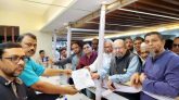 আ,লীগ সভাপতি-সম্পাদকদের নিয়ে দলীয় মনোনয়ন জমা দিলেন ইমরান