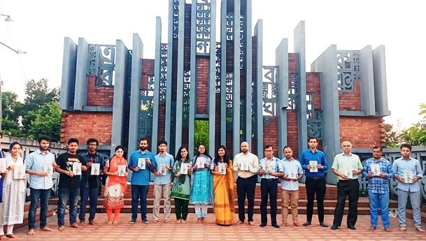 সিকৃবিতে ‘মুক্ত আকাশে যাবজ্জীবন কারাবাস’ বইয়ের মোড়ক উন্মোচন