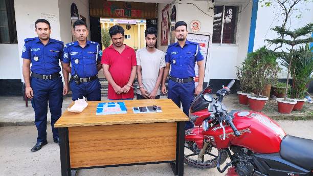 কানাইঘাটে ২০০০ হাজার পিস ইয়াবাসহ দুই যুবক আটক
