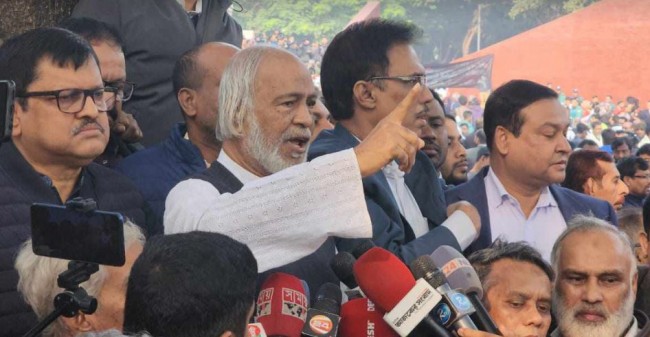 এটা নির্বাচন নয়, বানরের পিঠা ভাগাভাগি : মঈন খান