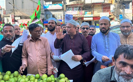 নগরীতে সিলেট জেলা বিএনপির লিফলেট বিতরণ