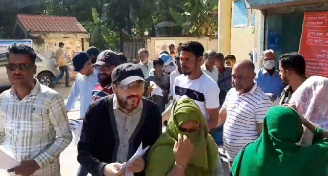 সিলেট নগরীর ৭নং ওয়ার্ডে বিএনপির লিফলেট বিতরণ