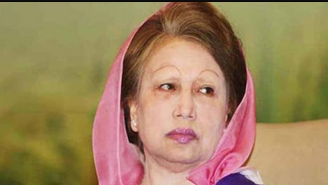 বেগম খালেদা জিয়া সিসিইউতে