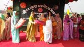 ‘কলরব চিলড্রেনস ক্লাব’র উদ্যোগে শীতার্তদের মাঝে শীতবস্ত্র বিতরণ