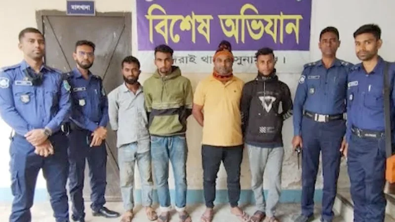 দিরাইয়ে ভারতীয় ১৬০ বস্তা চিনিসহ আটক ৪