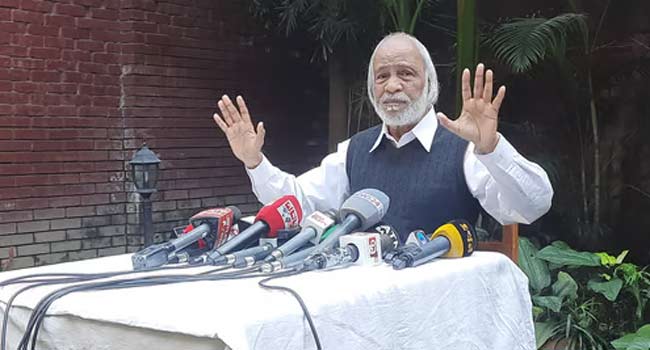 নির্বাচন বর্জন করায় জনগণকে ‘স্যালুট’ মঈন খানের