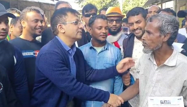 ভোট বর্জনের আহবানে সিলেটের ঘরে ঘরে খন্দকার মুক্তাদির