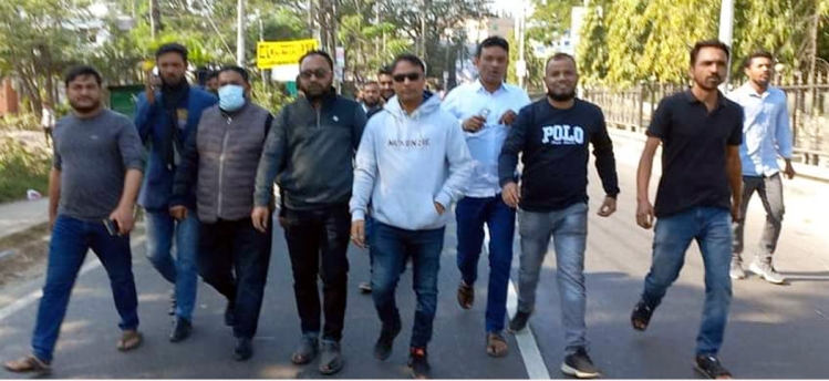 নির্বাচন বর্জন করে সিলেটে যুবদলের পিকেটিং মিছিল