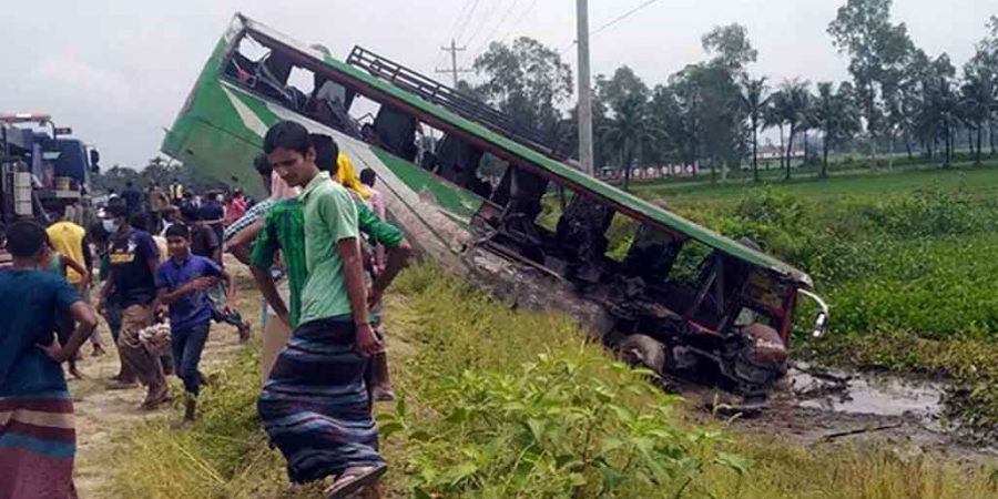 গত বছর সড়ক দূর্ঘটনায় ৭৯০২ জনের মৃত্যু