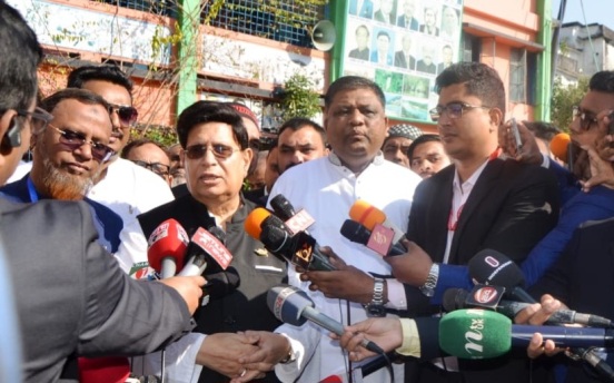 সিলেট ১ আসনে ভোট দিলেন পররাষ্ট্রমন্ত্রী ড. মোমেন