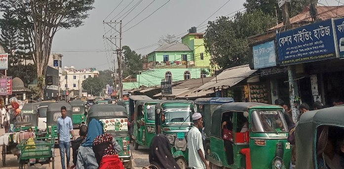 কমলগঞ্জের জনপদ শমশেরনগরে যানজট, দুর্ভোগে এলাকাবাসী