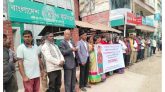গৃহকর্মী প্রীতি উরাং এর মৃত্যুর ঘটনার বিচার দাবিতে শ্রীমঙ্গলে মানববন্ধন