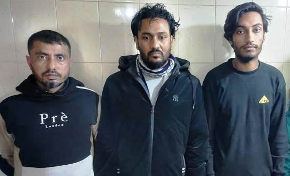 সিলেটে ১৪০ বস্তা ভারতীয় চিনিসহ ৩ চোরাকারবারী আটক