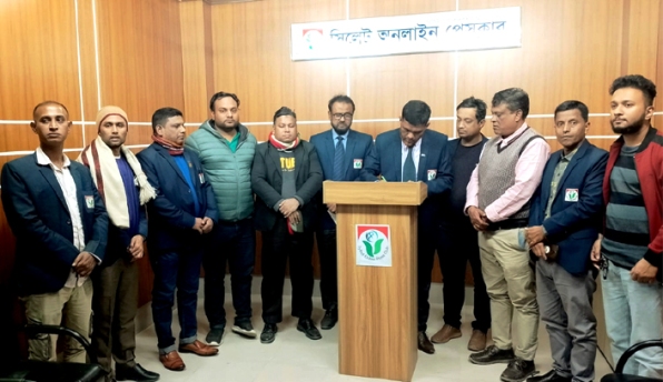 সিলেট অনলাইন প্রেসক্লাবের নবনির্বাচিত কমিটির দায়িত্ব গ্রহণ