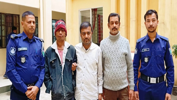 গোয়াইনঘাট সীমান্তে ৩ ভারতীয় নাগরিক আটক