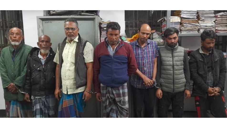 দক্ষিণ সুরমায় পুলিশের অভিযানে ৭ জুয়াড়ি আটক