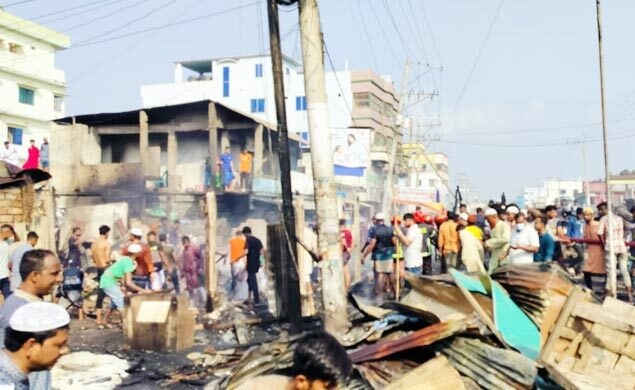 হবিগঞ্জে আগুনে ১৫ দোকান পুড়ে ছাই