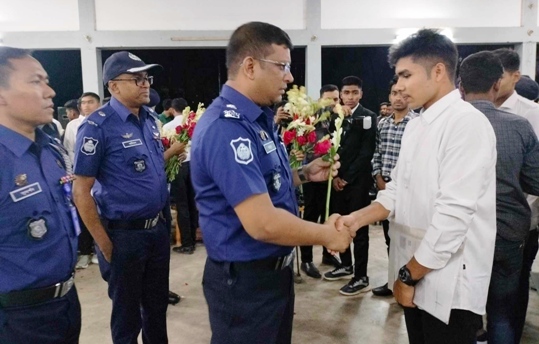 সিলেটে ১২০ টাকায় পুলিশে চাকরি পেল ৮৬ তরুণ-তরুণী