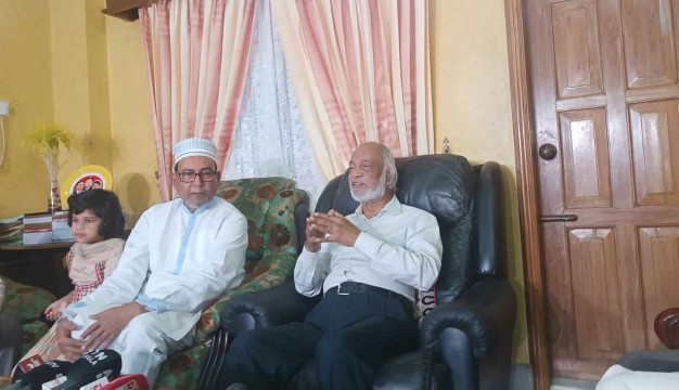 পাহাড় নিয়ে সরকার আবার নতুন নাটক করছে কিনা প্রশ্ন মঈন খানের