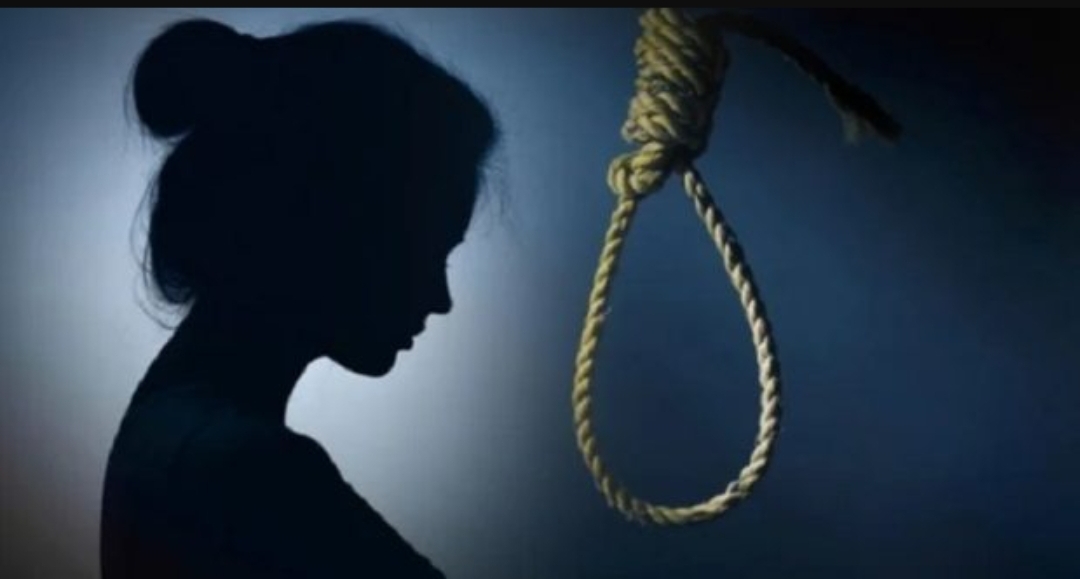 শান্তিগঞ্জে গৃহবধূর ঝুলন্ত মরদেহ উদ্ধার
