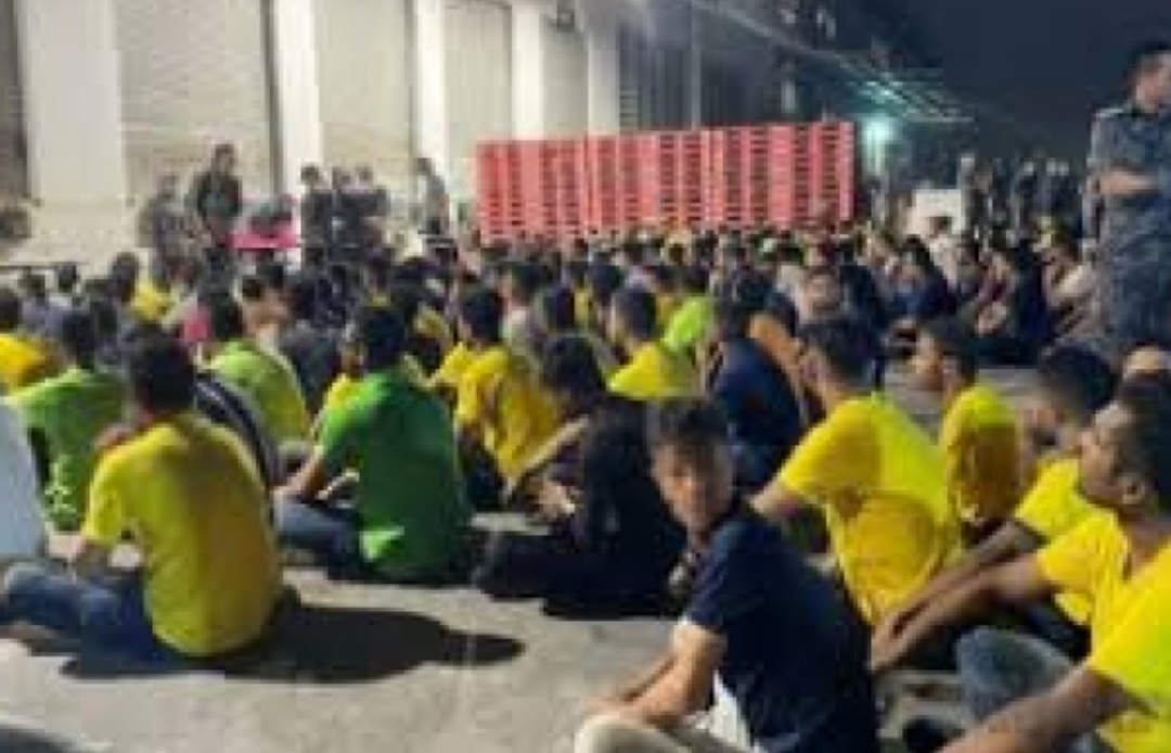 ভিসার শর্ত লঙ্ঘনের অভিযোগে মালয়েশিয়ায় ১৩২ বাংলাদেশি গ্রেপ্তার