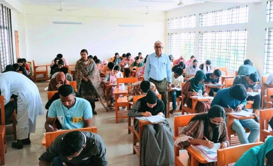 সুনামগঞ্জ টেক্সটাইল ইনস্টিটিউটে গুচ্ছ ভর্তি পরীক্ষা সম্পন্ন