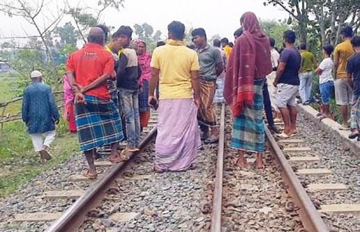 কুলাউড়ায় ট্রেনে কাটা পড়ে অজ্ঞাত মহিলার মৃত্যু
