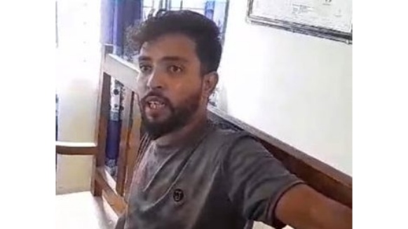 কমলগঞ্জে সৌদি ফেরত স্ত্রীকে হত্যার পর দা নিয়ে থানায় ঘাতক স্বামীর আত্মসমর্পন