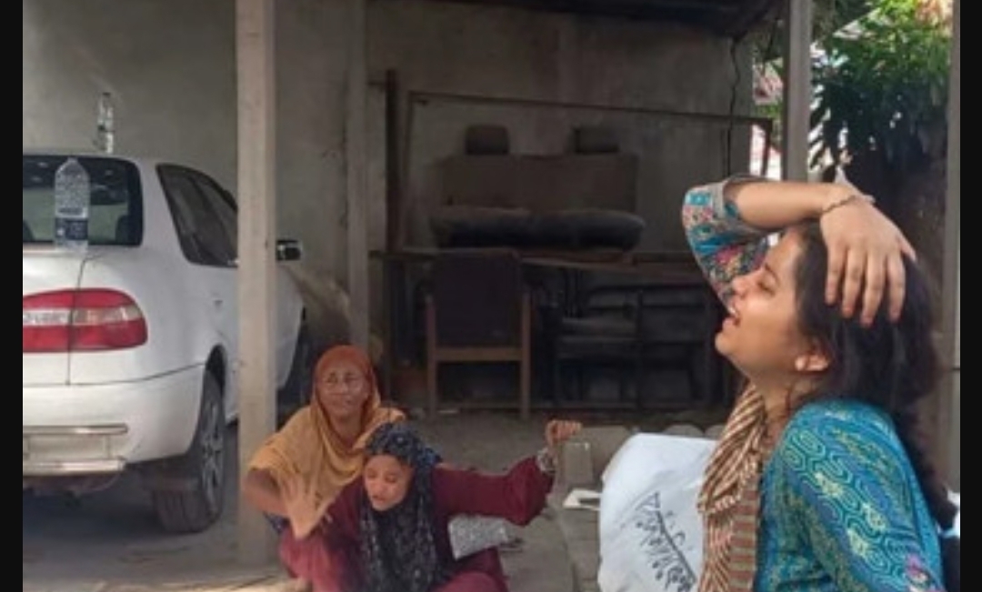 মুন্সীগঞ্জে কাভার্ডভ্যানের ধাক্কায় প্রাইভেটকারের ৩ যাত্রী নিহত