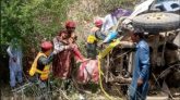 পাকিস্তানে গাড়ি খাদে পড়ে একই পরিবারের ১৪ জন নিহত