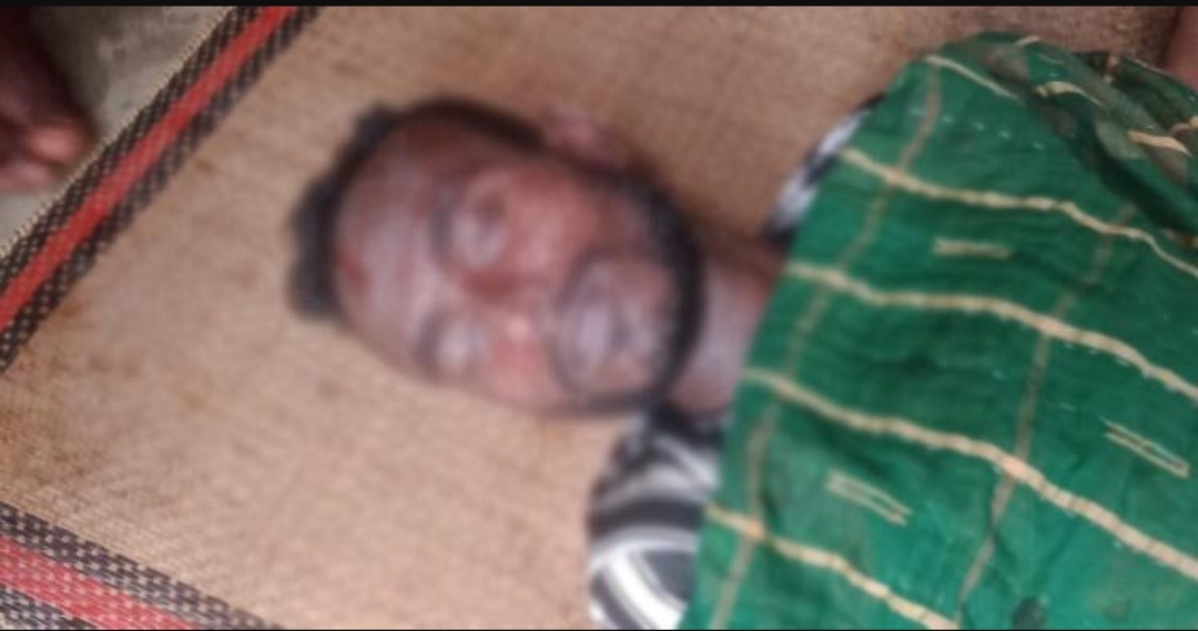 নদী থেকে বালু তুলতে গিয়ে বজ্রপাতে দুই শ্রমিক নিহত