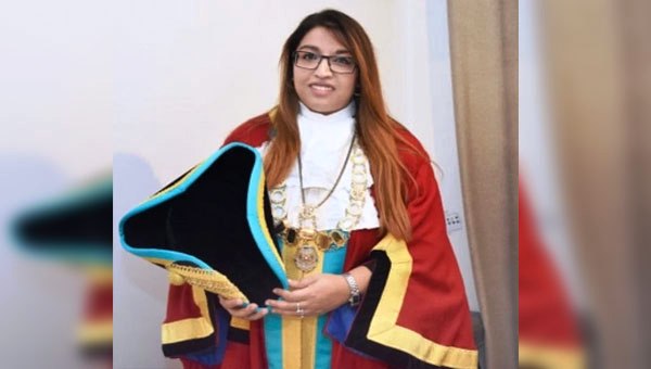 যুক্তরাজ্যের লোয়েস্টওফটের মেয়র হলেন জগন্নাথপুরের নাসিমা