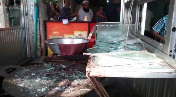 সিলেট নগরীতে ৩টি রেষ্টেুরেন্টে হামলা ও ভাঙচুর