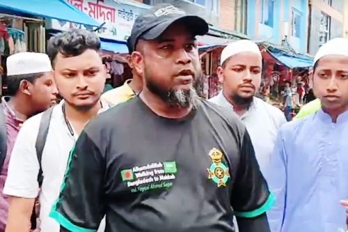 সিলেট থেকে পায়ে হেঁটে হজযাত্রা শুরু করলেন যুবক