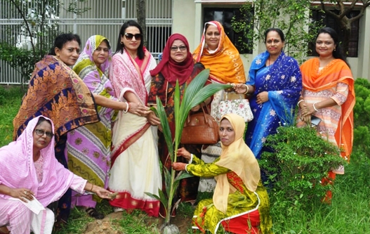 সিলেট জেলা মহিলা আওয়ামী লীগের বৃক্ষরোপন কর্মসূচী পালন