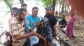 খাদিমপাড়ায় সিলেট জেলা স্বেচ্ছাসেবক দলের খাদ্যসামগ্রী বিতরণ