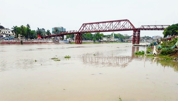 সিলেটে বন্যা পরিস্থিতির কিছুটা উন্নতি, মানুষ বাড়ি ফিরছে