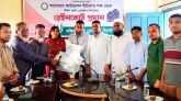 দক্ষিণ সুরমা প্রেসক্লাবে আনোয়ার ফাউন্ডেশনের রেইনকোট প্রদান