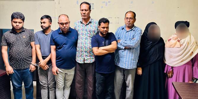 সিলেটে হোটেল বিলাসে অসামাজিক কাজ, ৮ নারী-পুরুষ আটক