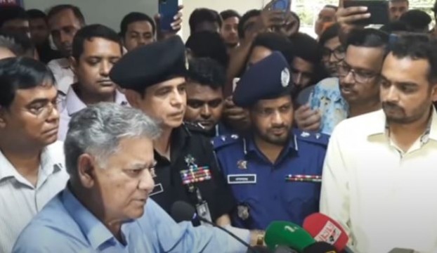 পুলিশকে লাঠিয়াল বাহিনীর মতো ব্যবহার করা হয়েছে : স্বরাষ্ট্র উপদেষ্টা