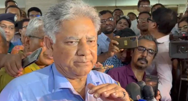 কর্মবিরতিতে থাকা পুলিশ কর্মস্থলে না এলে পলাতক ঘোষণা