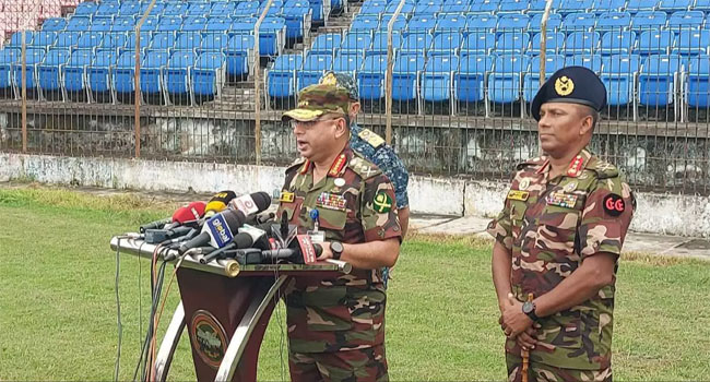 পুলিশ স্বাভাবিক কার্যক্রম শুরু করলে সেনাবাহিনী ব্যারাকে ফেরত যাবে : সেনাপ্রধান