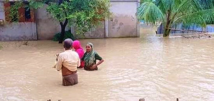 কমলগঞ্জে ভয়াবহ বন্যায় অর্ধ লক্ষাধিক মানুষ পানিবন্দী