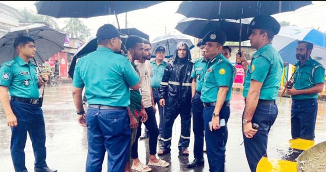 ৬ দিন পর সিলেটে সড়কে ফিরেছে ট্রাফিক পুলিশ