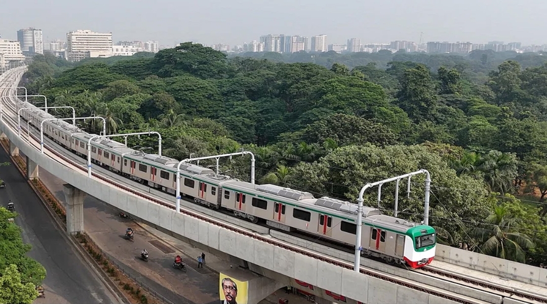 চালু হলো মেট্রোরেল